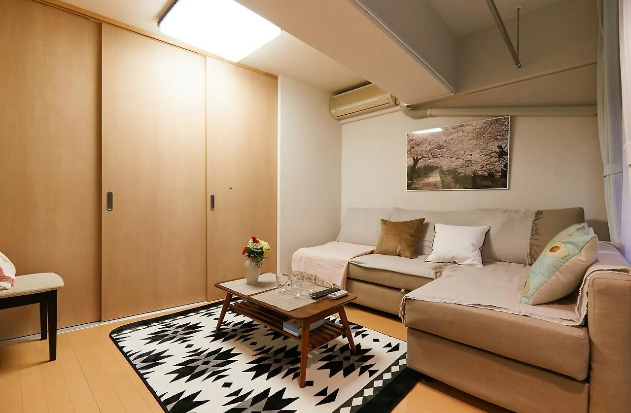 Nishishinjuku Gochome Hana House Tokyo