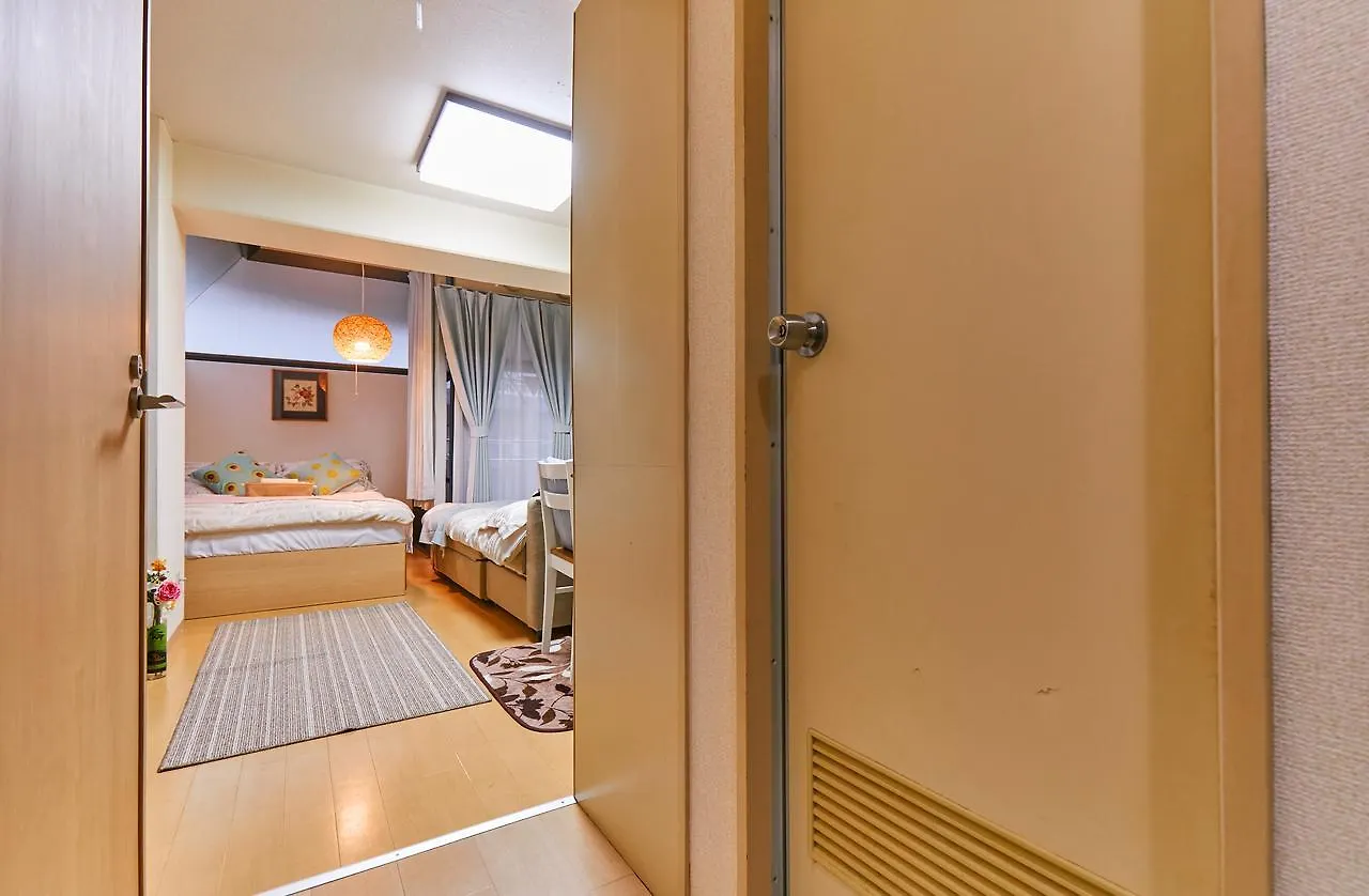 Nishishinjuku Gochome Hana House Tokyo